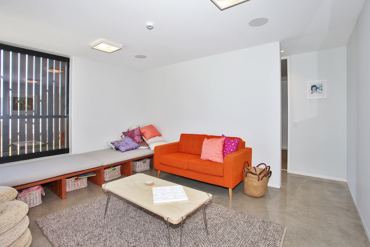 Push the boat out House Image 11