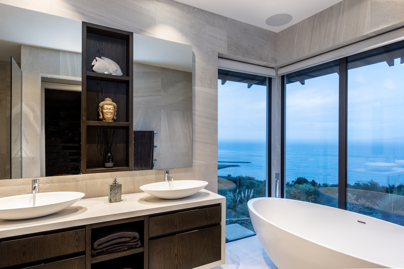 Tropical splendour House Image 25