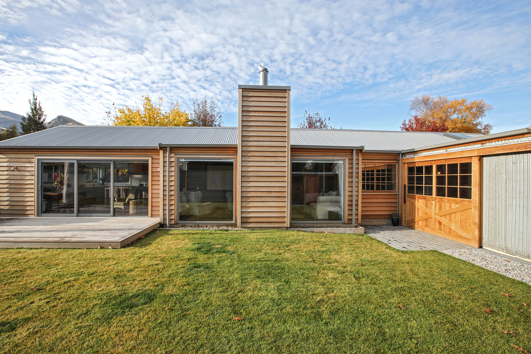 Cabin fever House Image 5