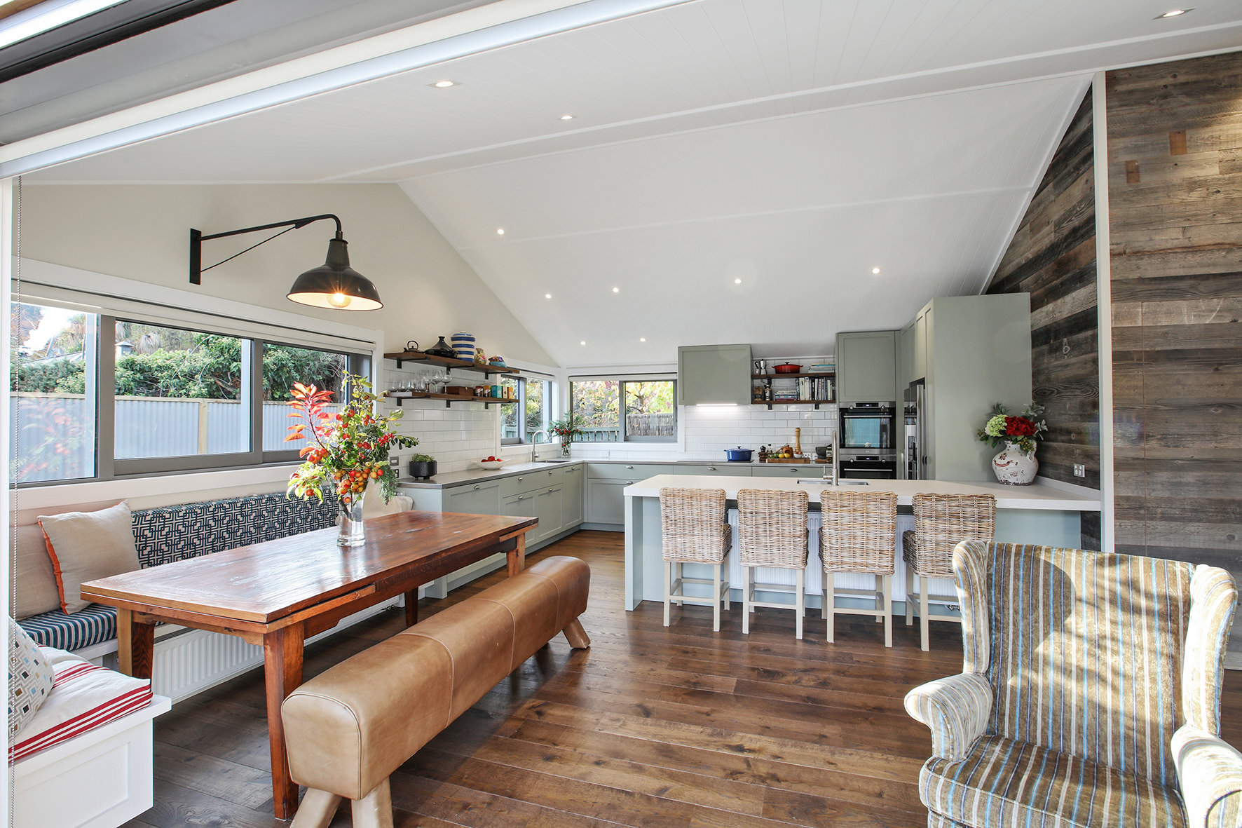 Cabin fever House Image 9