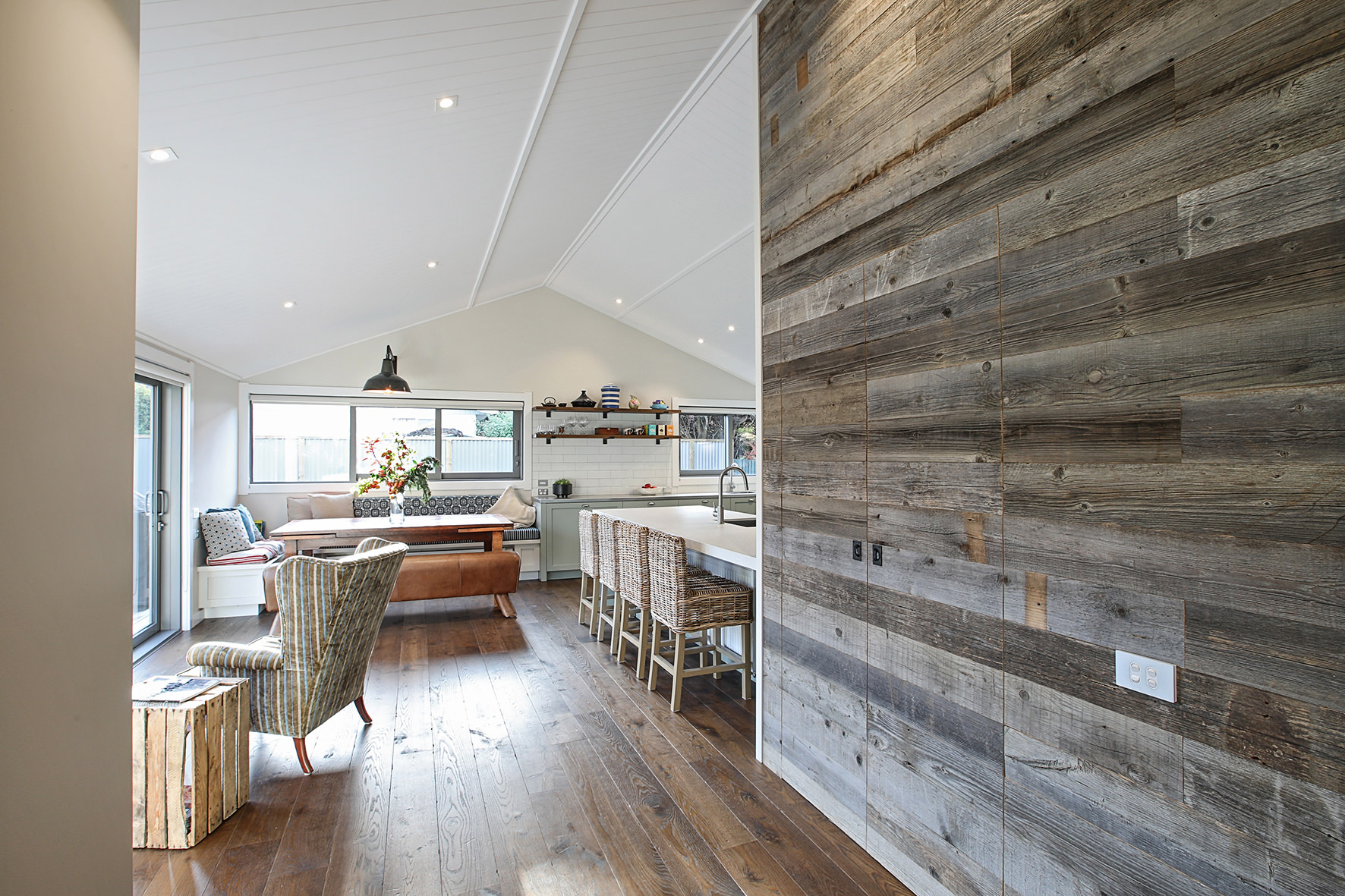 Cabin fever House Image 13