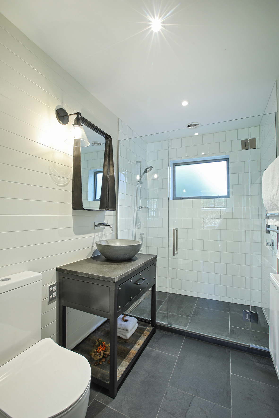 Cabin fever House Image 18