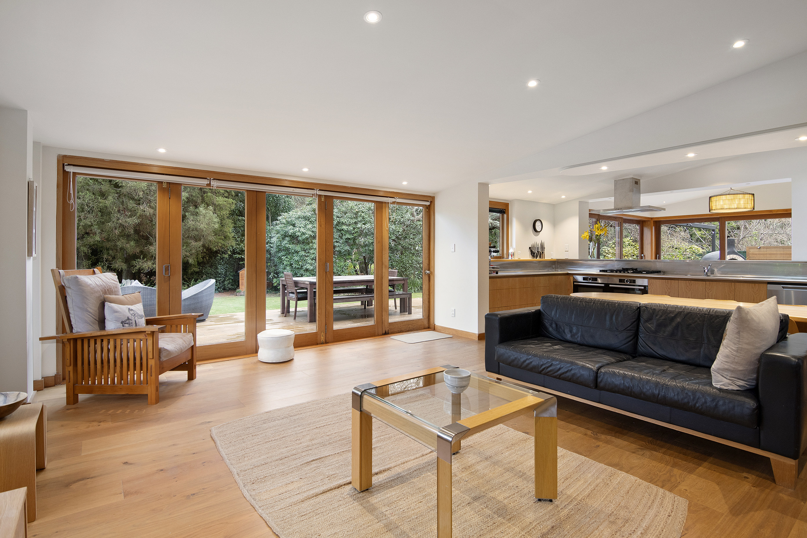 A fine vintage House Image 9