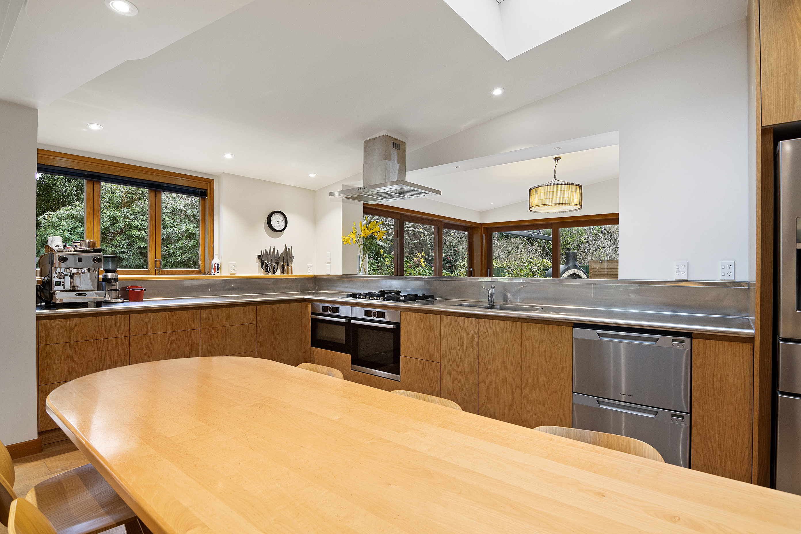 A fine vintage House Image 14