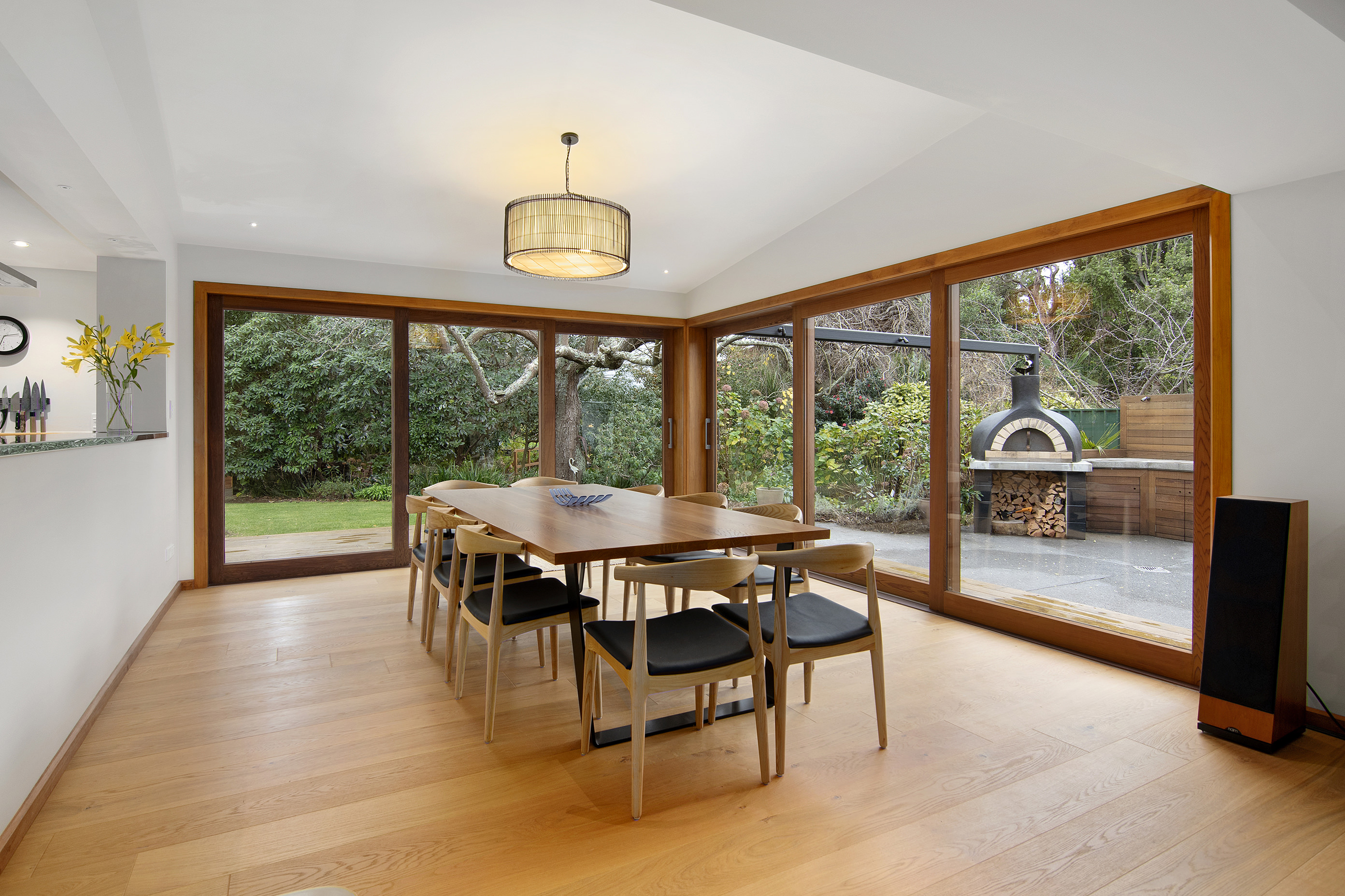 A fine vintage House Image 20